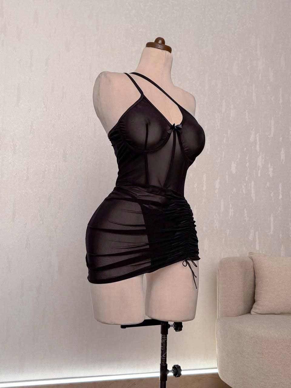 لباس خواب زنانه سفید، مشکی، قرمز توری لطیف مدل کاپ‌دار کد 8411