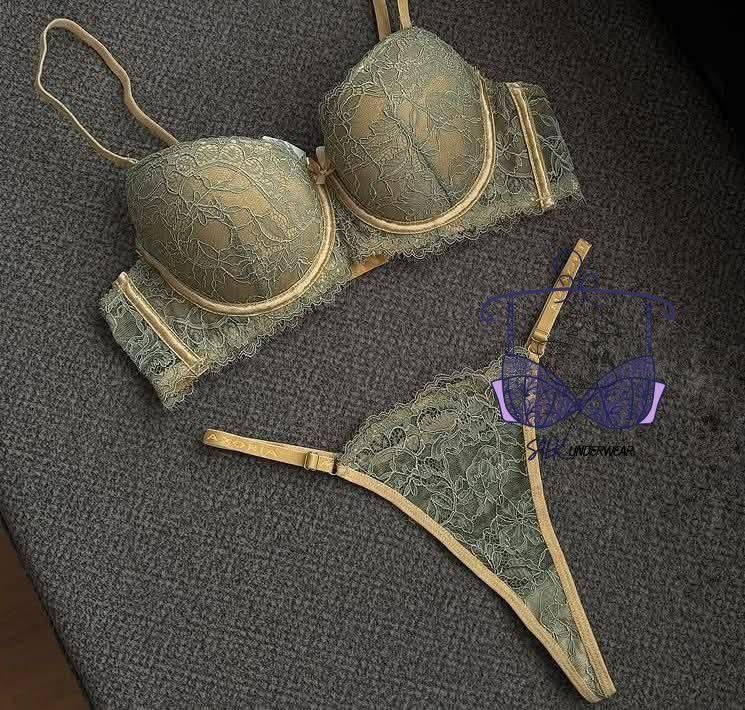 ست لباس زیر اسفنجی طلایی زیتونی مکسوریا کد 7012