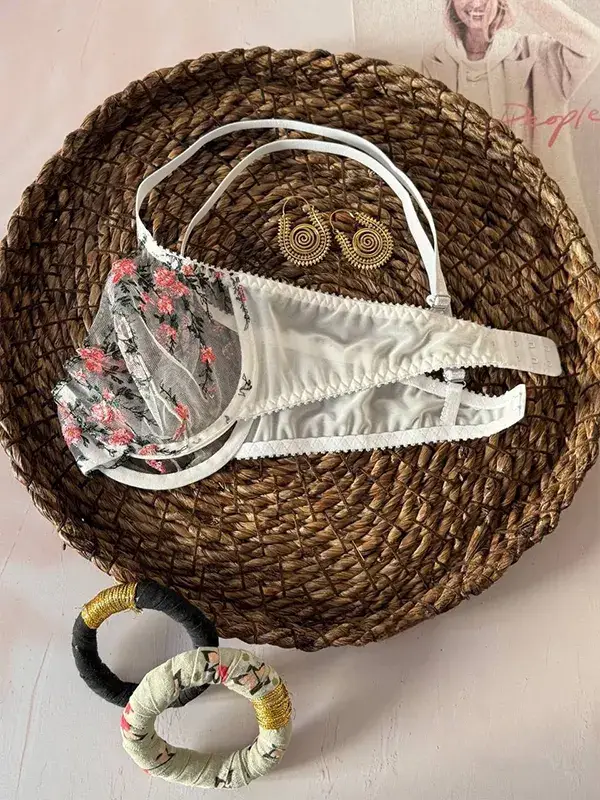 ست شورت و سوتین عروس گلدوزی شده هانیس کد h37