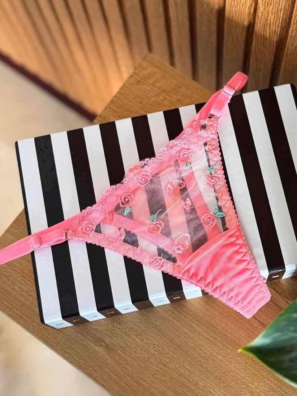 ست لباس زیر صورتی تور گلدوزی شده زنانه برند هانیس