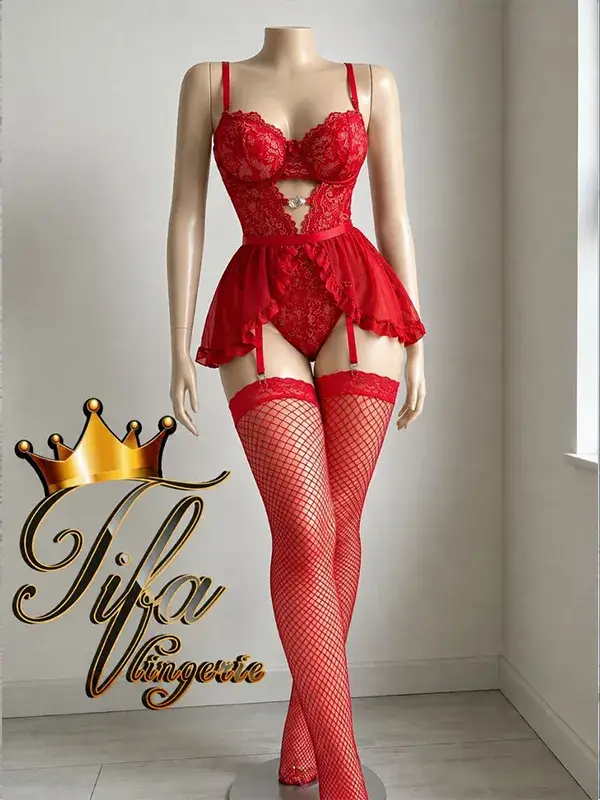 لباس خواب زنانه حریر و گیپور گارتردار همراه جوراب رنگ قرمز کد 2074